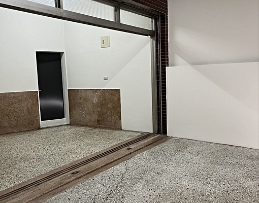 獨棟店面「住商合一」一樓內可停車 - Image 8