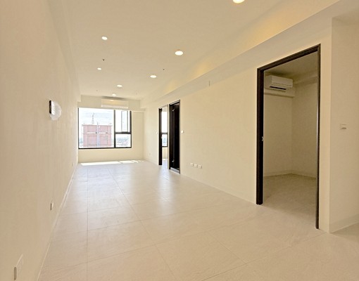 ✴️全新未住✨岡山市中高樓景觀精品宅✨二房含車位+全套傢具 - Image 2