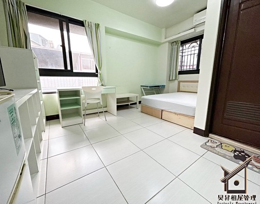 🌈嶺東精科⭐可租補⭐雙窗採光電梯套房⭐子母車⭐飲水機 - Image 1