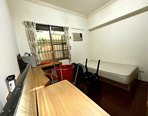 鹽埕三房平車含管可租補請來電洽詢房聊無法及時回覆 - Image 7