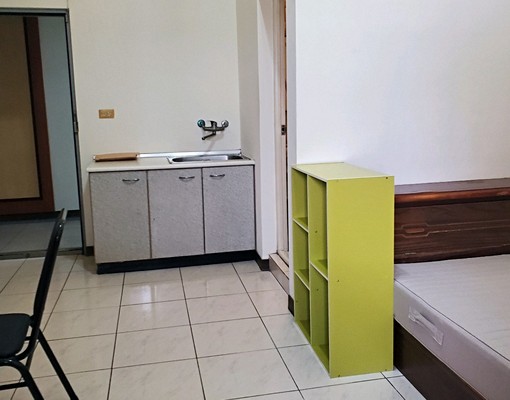 曉明女中旁，獨冼獨曬優質套房 - Image 1