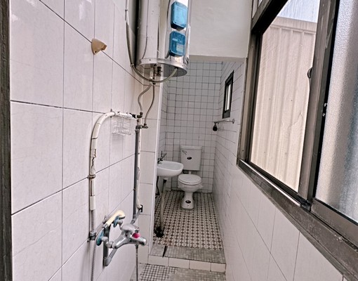 彰化市近正德高中,幽靜透天厝大空間,可停車,可寵,可租補 - Image 7