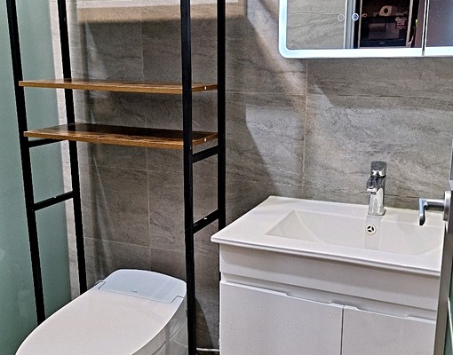 全新大樓新裝潢一房一廳大套房短租 - Image 8