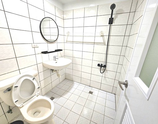 ♞捷運高雄火車站明亮獨立陽台套房 - 591租屋網 - Image 9