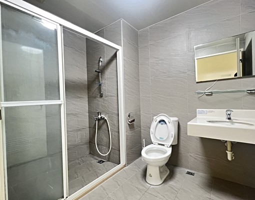 亞東捷運,電梯三房,傢俱家電需自備,加Line洽詢,車位另租 - Image 11