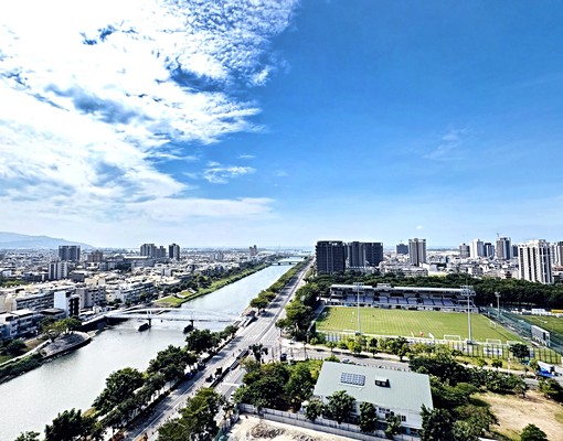 🌟援中路高大特區|河畔首排|全新未住三房平車含管|可租補 - Image 1