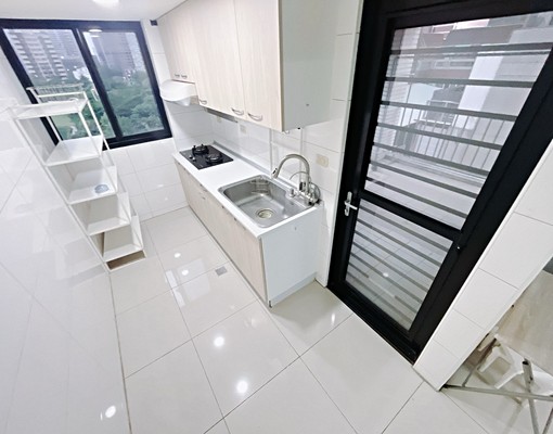 大四房✨可租補4租補‼️可寵可貓🐱大露台🔥有汽車位🅿️ - 591租屋網 - Image 1