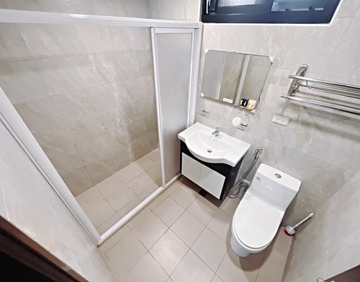 大四房✨可租補4租補‼️可寵可貓🐱大露台🔥有汽車位🅿️ - Image 10