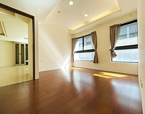 七期愛敦閣✨高樓層大兩房雙衛浴平車✨緊鄰新光三越、大遠百✨ - 591租屋網 - Image 5