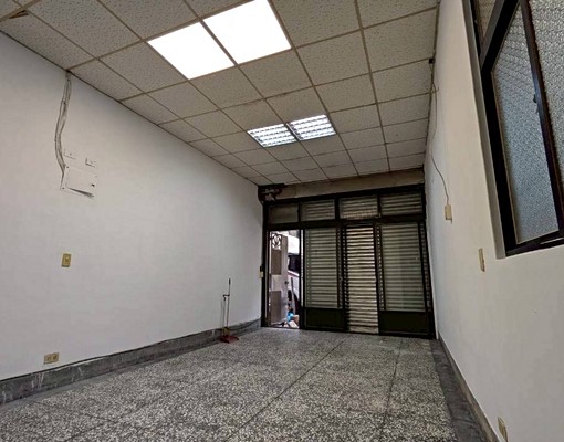 可寵/可租補/近光榮國小/生活機能佳/孝親一樓 - Image 2