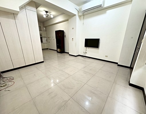 北屯紫禁城整棟透天含車，可租補戶籍寵，近松竹站、好市多、74 - 591租屋網 - Image 3