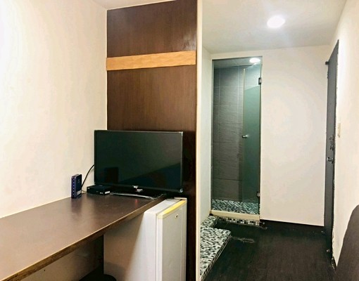 正勤美商圈優質套房*獨洗獨曬包水* - Image 1