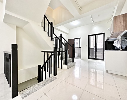 秒殺透天別墅✨門前車位✨透店✨台電✨中投✨環河✨新烏日火車站 - 591租屋網 - Image 5