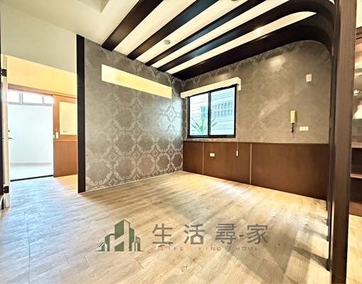 近沙鹿家樂福🎈三樓透天4房附工作室🎈可寵可神明廳 - Image 2