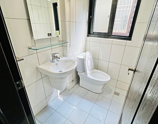 電梯透天💯可雙租補‼️陽台獨洗🔥近全新✨子母車✨機車位 - 591租屋網 - Image 8