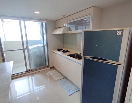 🧧南加州高樓美景坐北朝南大空間含管,可租補🧧 - Image 7