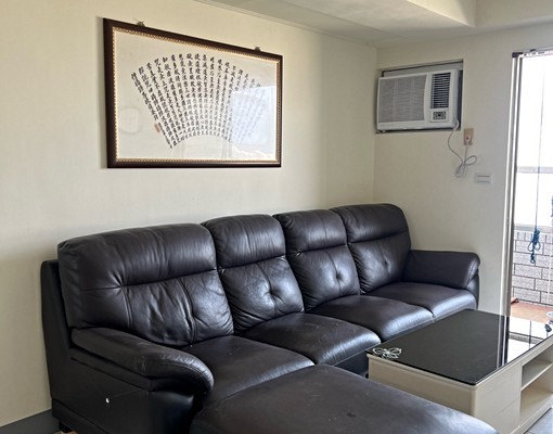 高樓層、採光佳二大陽台、衛浴開窗 - Image 2