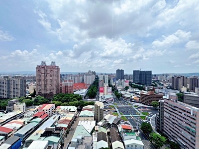 專任＊坤悅君匯＊全新未住視野兩房休旅車位