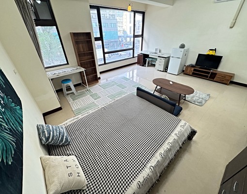 勤美公益🤩電梯大樓⚡️可貓可租補⚡️超大空間乾濕分離 - Image 2