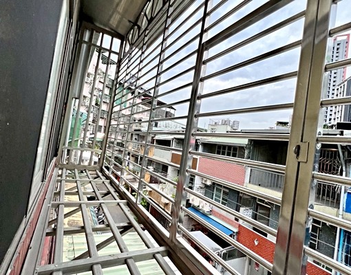 府中🌟獨洗曬🌟免爬高🌟包水網路第四台/變頻冷氣🌟 - Image 8