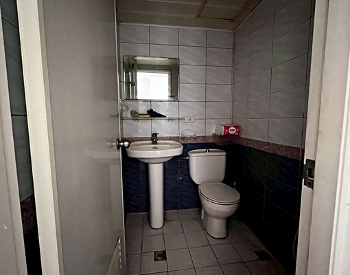 【免仲介費】河堤商圈|三房平車|可租補可寵物 - Image 8