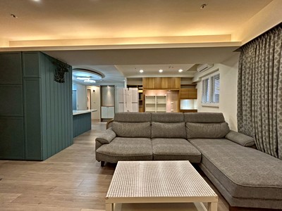 城峰匯高樓4改2房精裝宅