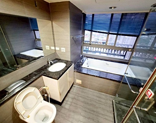 久樘崇德巴黎|可開伙大套房|可租補含第四台 - Image 3