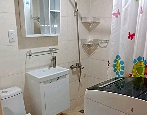 限女生近火車站獨洗 - Image 8