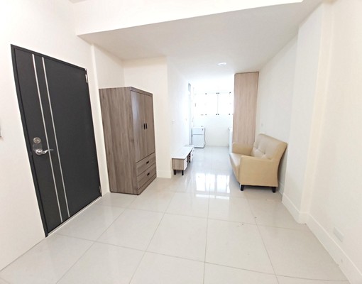 可雙租補💲台水電⚡💦一層一戶🏠好採光 - Image 1