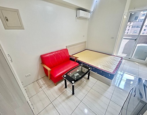 嶺東科大⛅大立光⛅精科園區⛅可租補⛅衛浴開窗⛅陽台獨洗曬 - Image 1