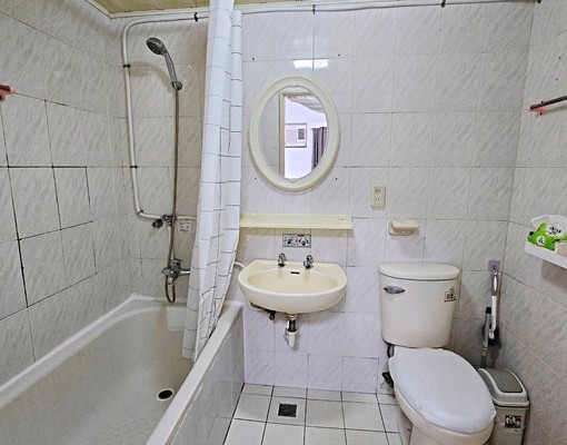 大順路套房-近輕軌捷運附近生活機能佳,大樓有籃球場(聚善緣) - Image 6