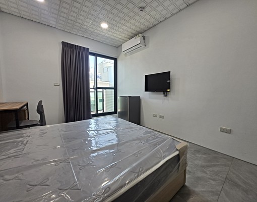 全新電梯大套🌟可租補🌟乾濕分離🌟有陽台🌟垃圾處理 - Image 2