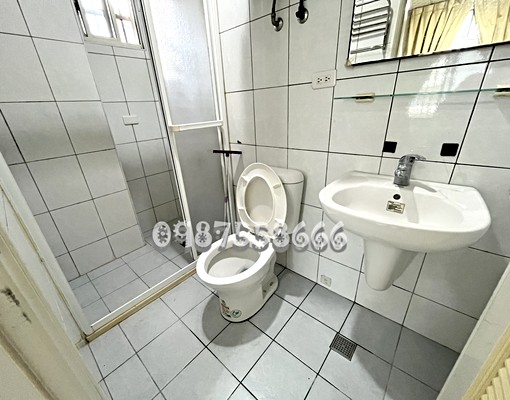 ◤近南清大◢雙面採光套房出租衛浴對外窗 - Image 8