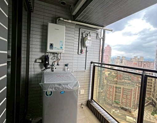 河家歡1大房+1[書房]裝潢佳地點佳[近捷運多條公車到西站] - Image 5