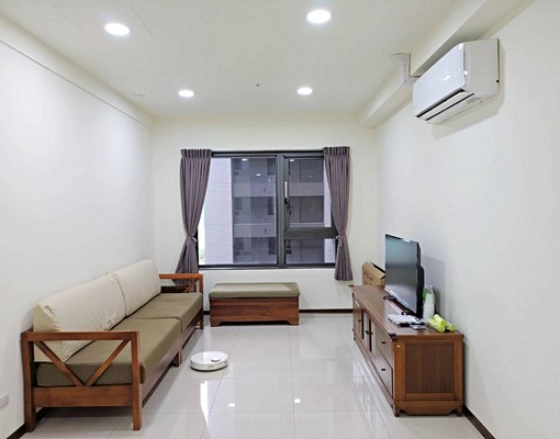 東區LaLaPort湖濱城2房含車管出租可租補 - Image 1