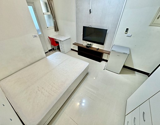 ✨秒殺✨電梯陽台獨洗曬✨可租補✨室內機車位✨近日新影城✨ - 591租屋網 - Image 2