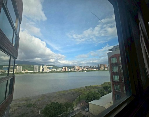 五泰小菁-免仲介費可租補-景觀加勒比海三房 - Image 2