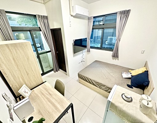 近一中街秀泰🌺全新未住🌺租補🌺電梯別墅🌺陽台獨洗🌺 - Image 2