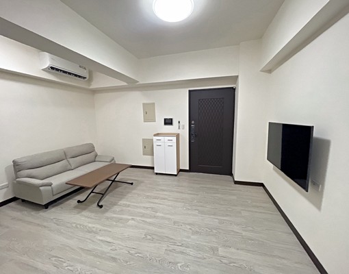 🔆Polly直推🔆近高鐵靜謐面中庭文青美裝大兩房 - Image 1