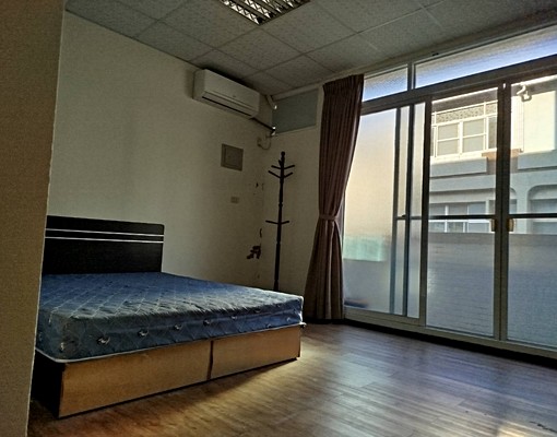 東區光華街套房(近南大成大) - Image 2