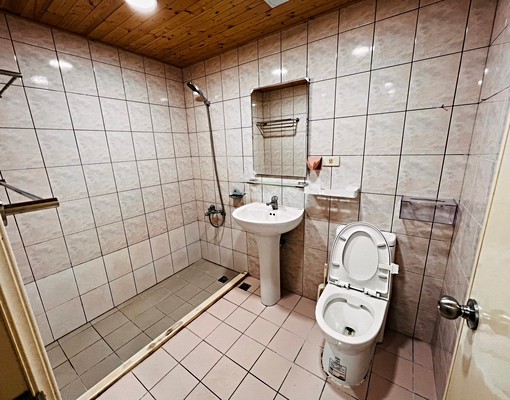 長谷劃時代四房平車出租 - Image 12