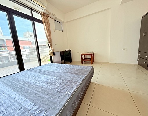 台南租屋~崑山國小旁優質套房(4樓前) - Image 3