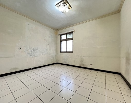 😶社會住宅/天然氣公寓三樓/新莊中正路/雙捷運-五泰Amy - Image 2