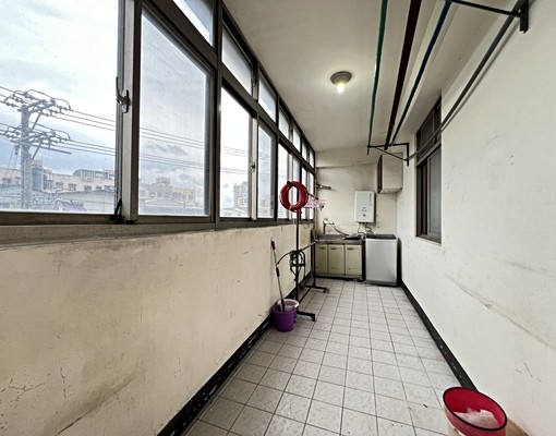 😶社會住宅/天然氣公寓三樓/新莊中正路/雙捷運-五泰Amy - Image 10