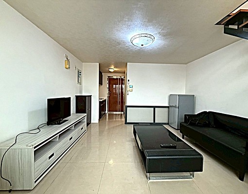 💯家樂福商圈💯大坪數樓中樓高樓層有陽台,全新家具電 - Image 7