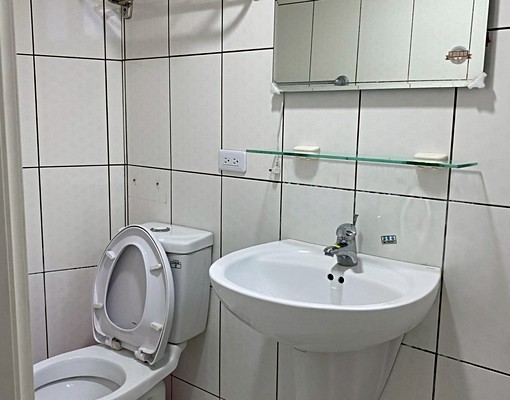 出租獨立套房，近鼎山家樂福，輕軌灣仔內站 - Image 5