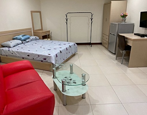 出租獨立套房，近鼎山家樂福，輕軌灣仔內站 - Image 1