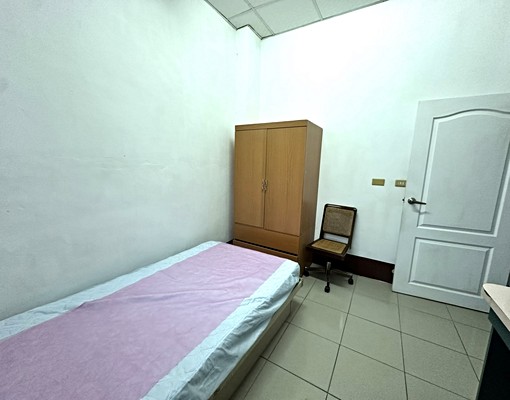 🔶大里區內新黃昏市場旁.套/雅房 - Image 5