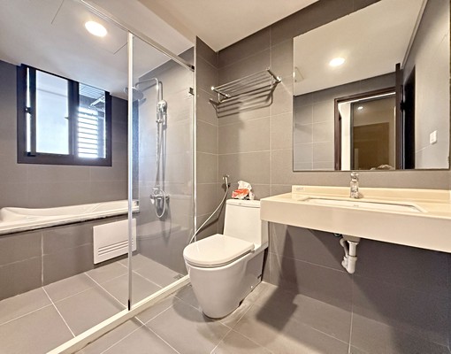 水湳經貿中央公園中國醫💖可租補全新超美三房含平車💖浴缸 - Image 7