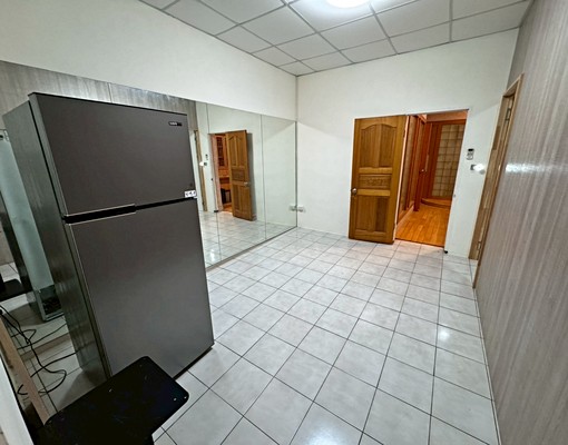 三民路全新整理後首租美2房 - Image 7